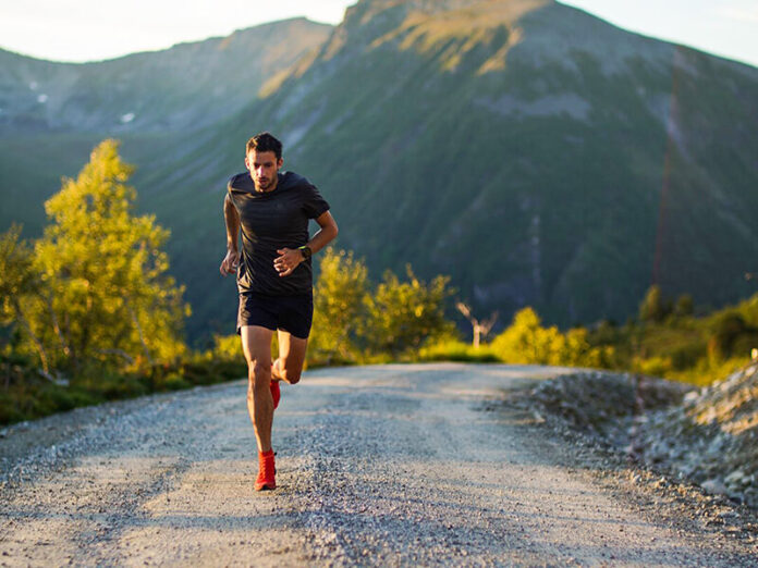 Kilian Jornet correrà una gara da 10 km su strada, il 17 ottobre in Norvegia
