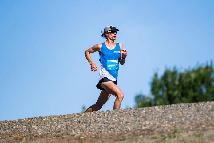 project-carbon-x-2-atleti-hoka-ritentano- record-del- mondo-100-km